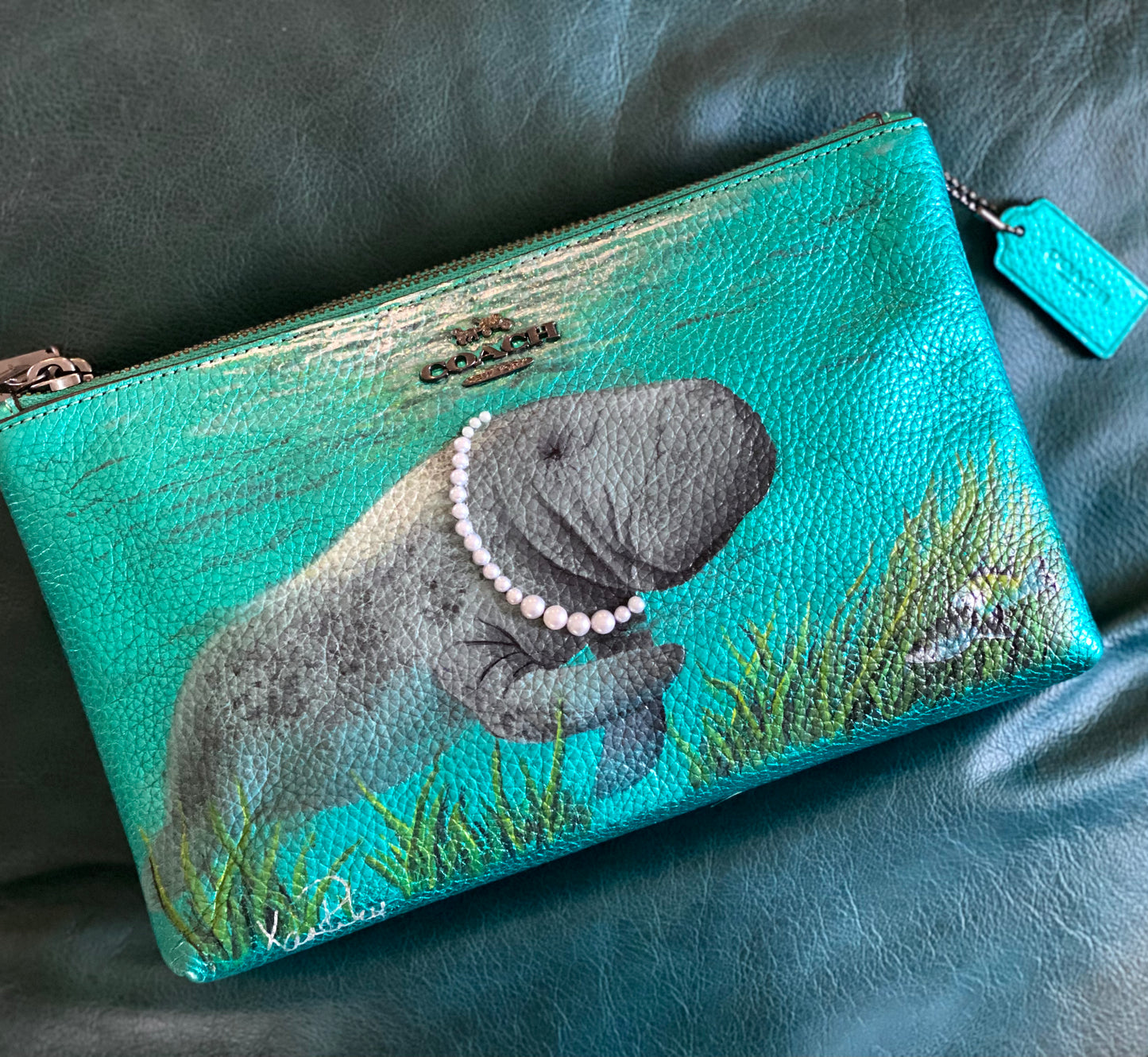 Sea Cow, Chic Cow