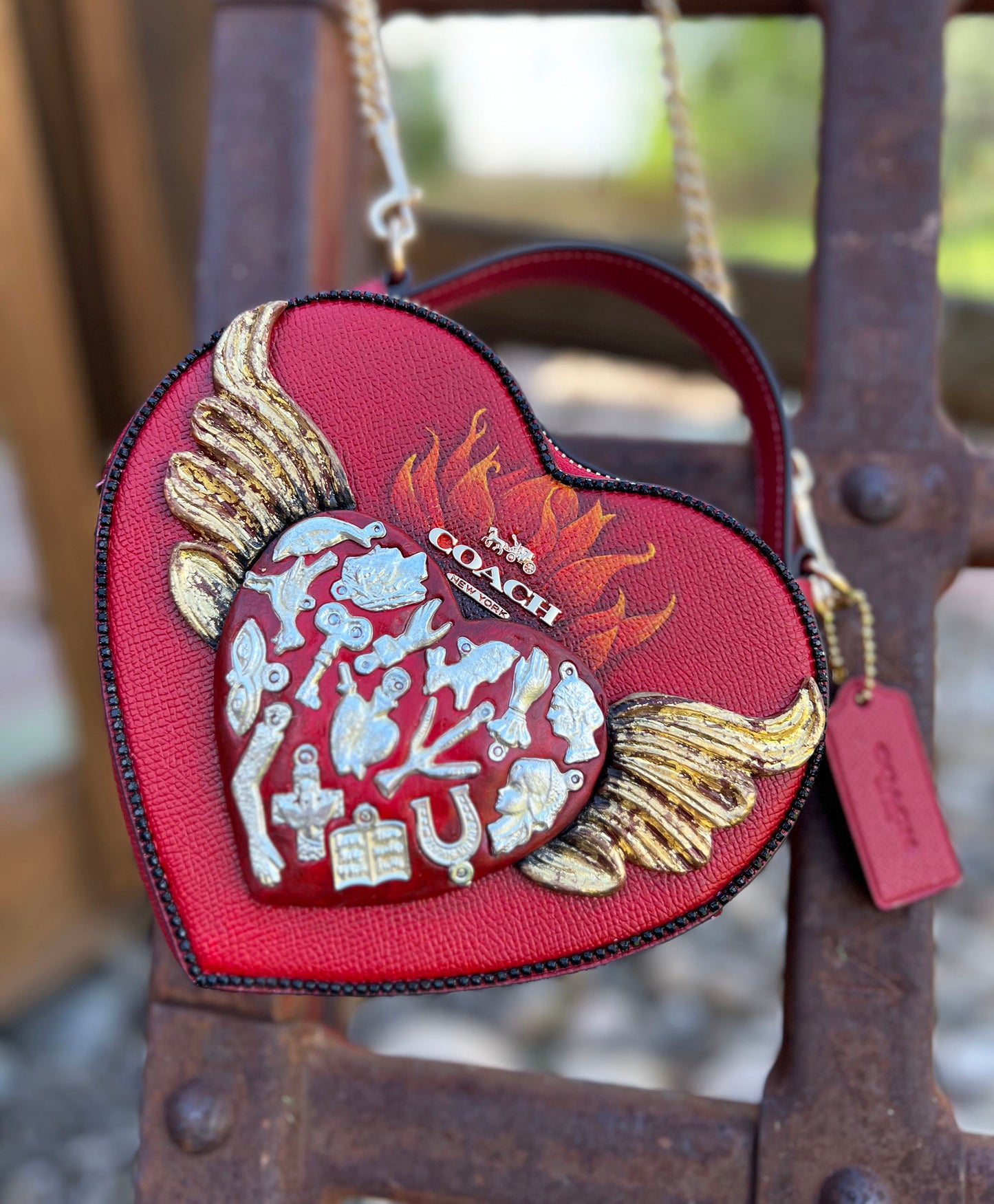 Milagro Heart Crossbody