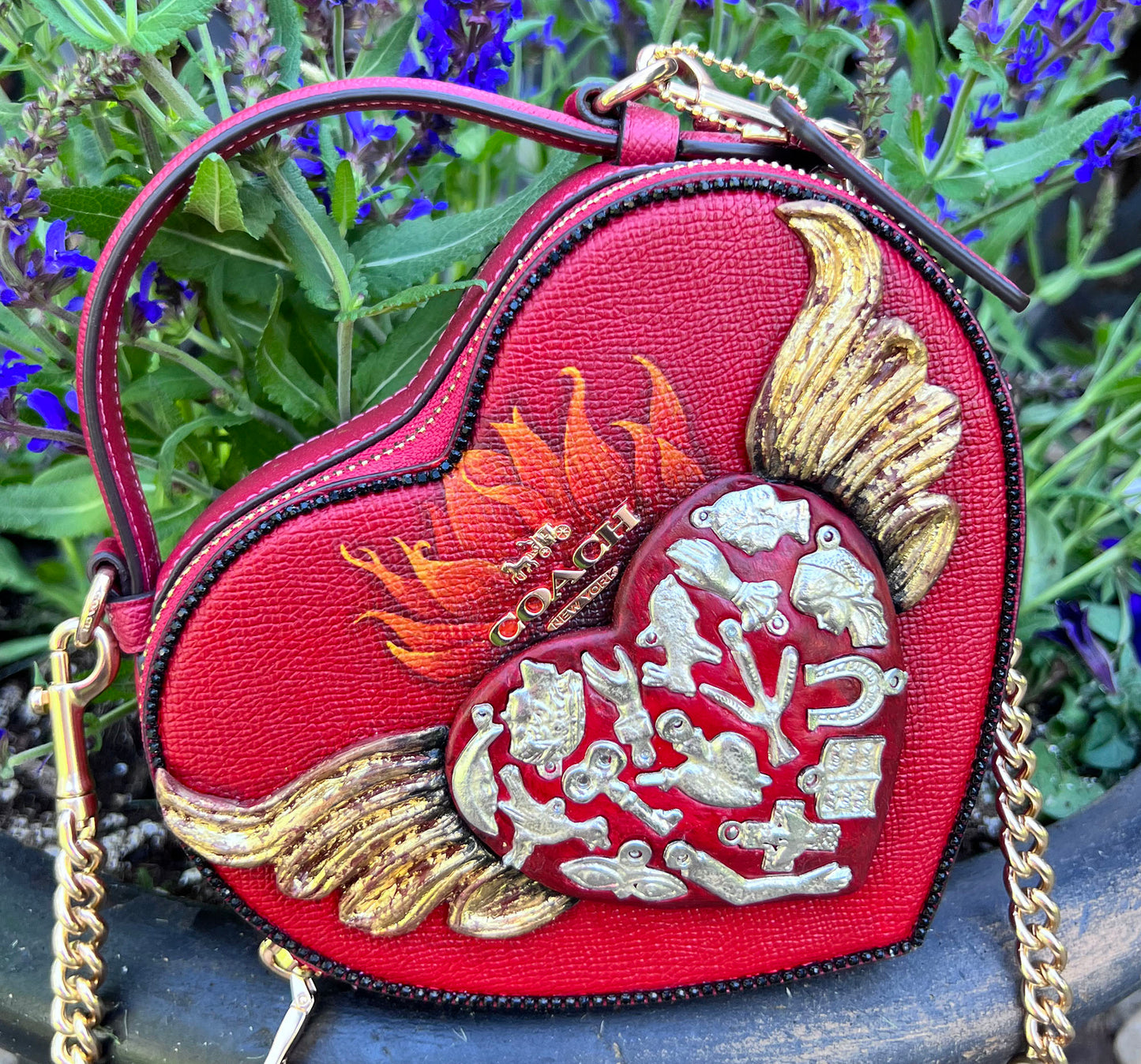 Milagro Heart Crossbody